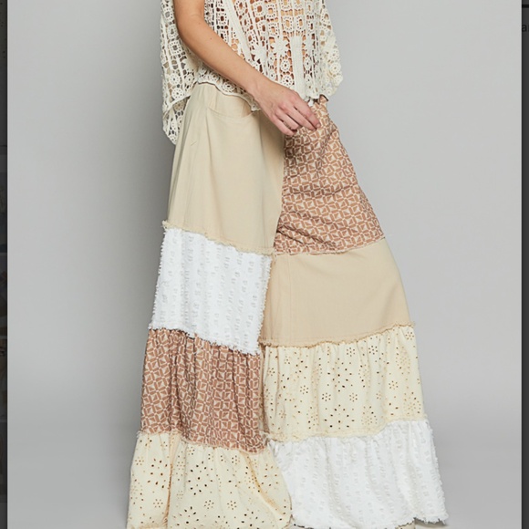 POL Color block Eyelet Frayed Wide leg Denim Pants - Picture 6 of 6